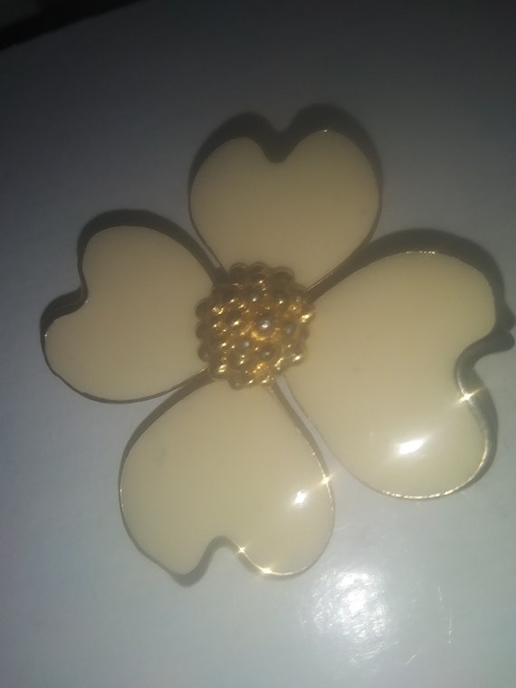 Vintage Creme Colored Flower Brooch, from the 1960