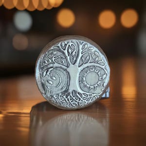 1 troy oz, Tree of Life Solid Silver coin, 999fs, beautifully crafted round design for collectors or meaningful gifts for loved ones.