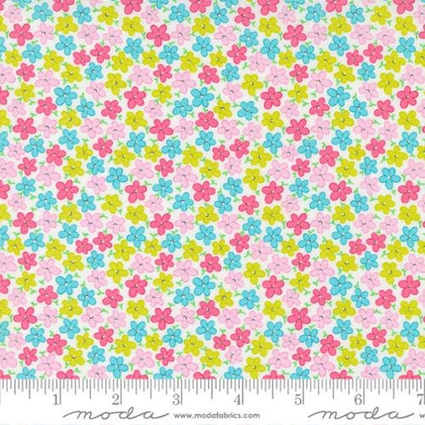 Sweet And Plenty Sugar Moda priced by the 1/2 yard, cut to order 231188