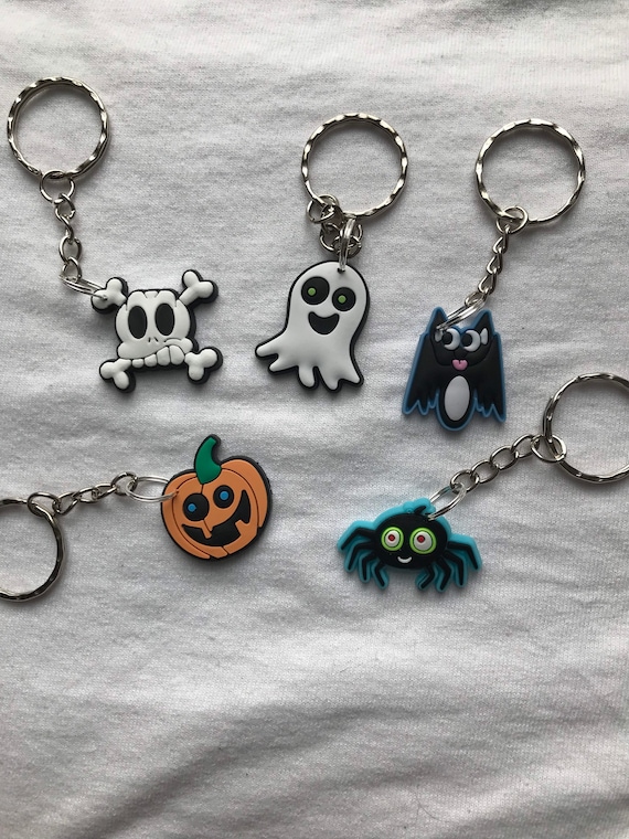 Spooky Goth Ghost Halloween Keyrings/keychains | Cartoon Cute Emo