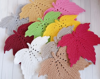 Cozy Crochet Placemat Set with Stylish Leaf - Enhance Your Table Decor, 2 pcs