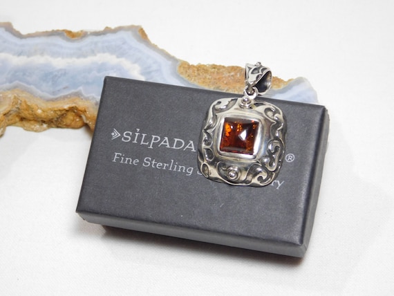 SILPADA Designs® Amber Scroll Design Slider Penda… - image 1