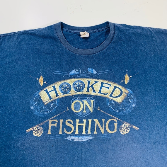 Vintage 90s Hooked on Fishing Fisherman Blue Crew Neck T-shirt