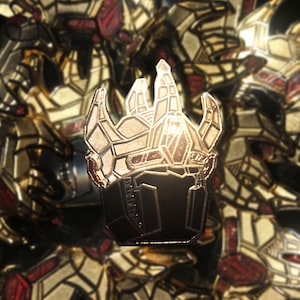 Leader of the Decepticons Commander Starscream Gold and Red Ruby Metal Enamel Pin Transformers