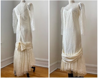 Vintage 1980s Bridal Originals Long Sleeve Ivory Lace Wedding Gown | White Sweetheart Party Dress