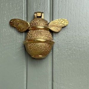 Bee Door Knocker for front door | Polished Solid Brass Gold Knockers Strike Plate | UPVC | Bumblebee Front Door Furniture Brass bee