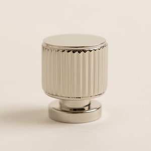 Solid Brass Straight Knurled Pull Handles & Knobs | Kitchen Handles ...