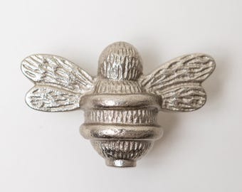 Bouton de tiroir bourdon en satin argenté | Poignée d'armoire en laiton massif pour abeilles