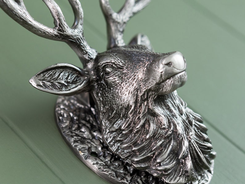 Highland Stag Door Knocker for front door Polished Solid Brass Knockers Strike Plate Composite Front Door Furniture Brass bee Pewter