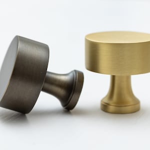 Solid Brass Round Plain Knob | Pull Handles & Knobs | Kitchen handles  | Bedroom Furniture - Solid Brass Cabinet pulls