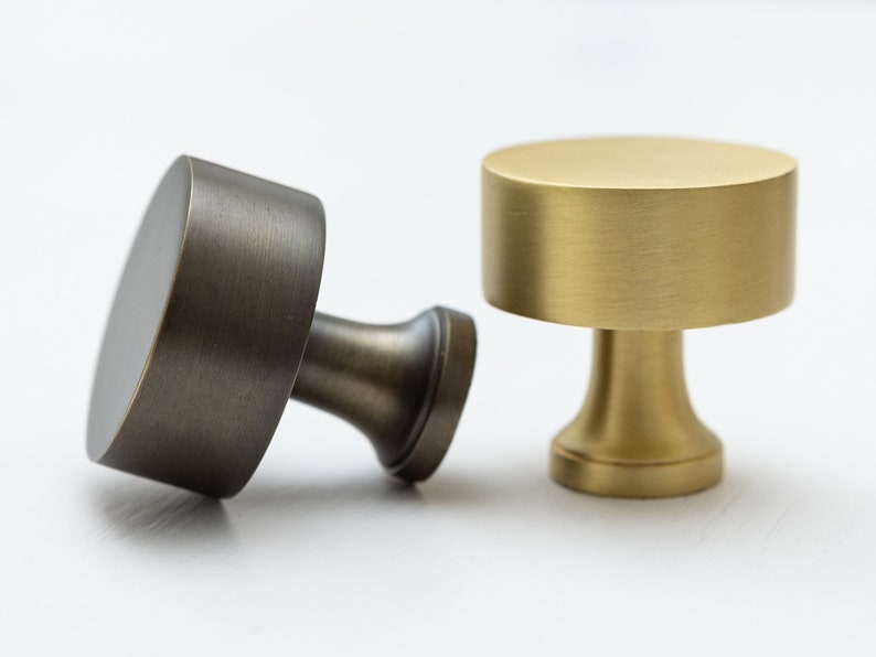 Solid Brass Round Plain Knob | Pull Handles & Knobs | Kitchen handles  | Bedroom Furniture - Solid Brass Cabinet pulls
