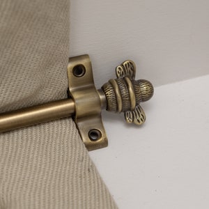 Stair Rods Carpet Runners With Bee Finial Ends | Brass bee Nickel, Brass Finish, Antique Brass | High-Quality Stainless Steel | Stair Carpet