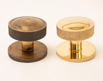 Straight Knurled Design Solid Brass Centre Door Knob