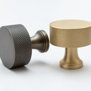 Solid Brass Round Knurled Knob | Pull Handles & Knobs | Kitchen handles  | Bedroom Furniture - Solid Brass Cabinet pulls