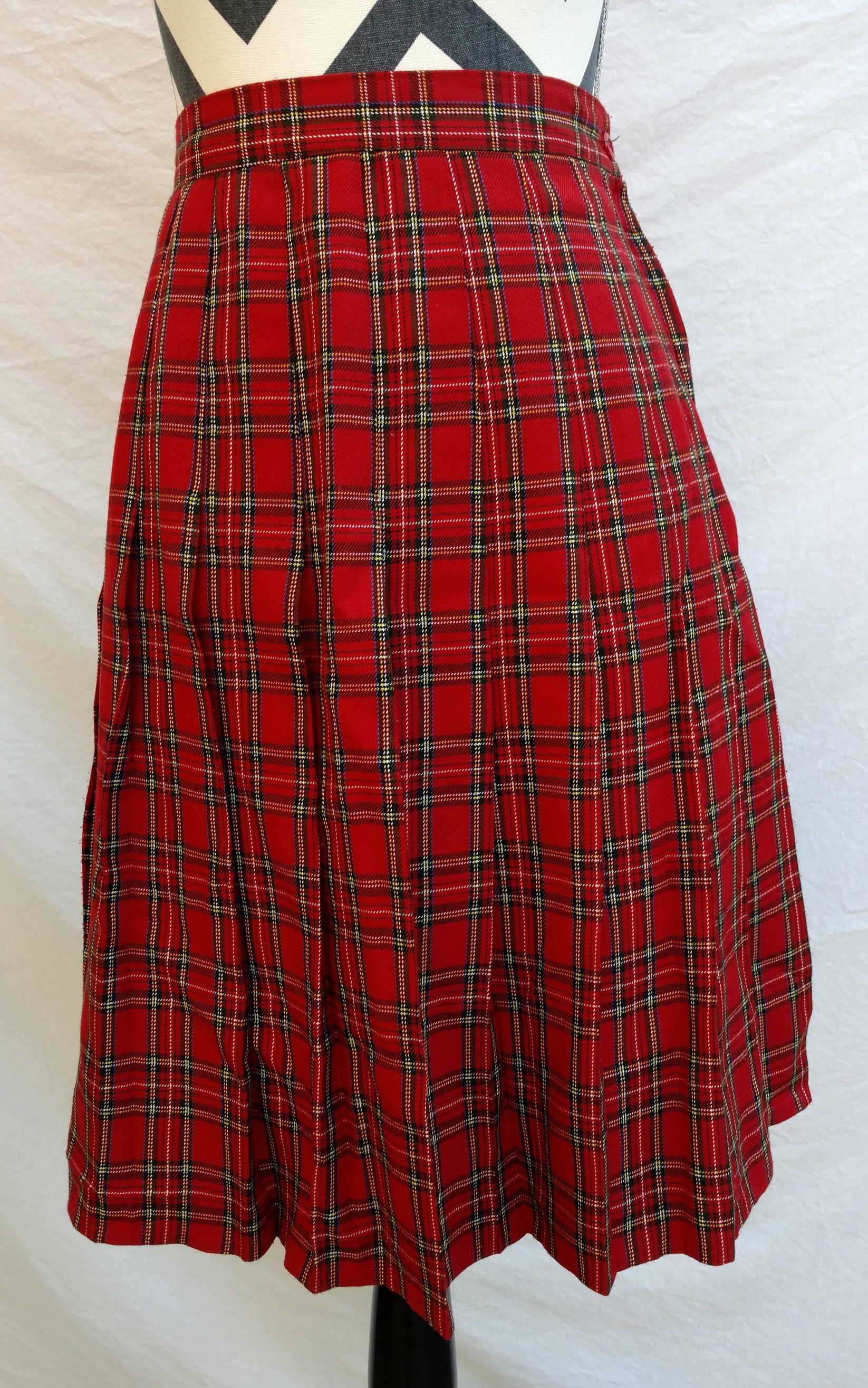 Red plaid & pleaded skirt x Casual Corner US 6 Etsy