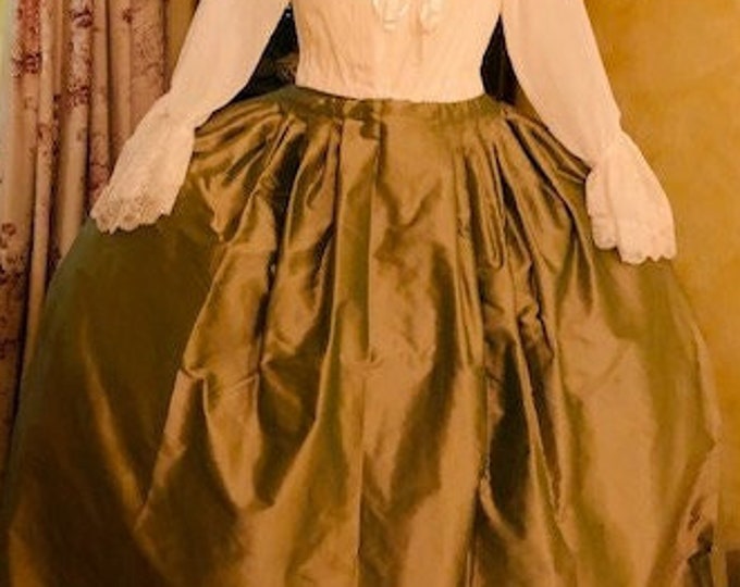 Silk skirt, 18th century, held by ties around the waist