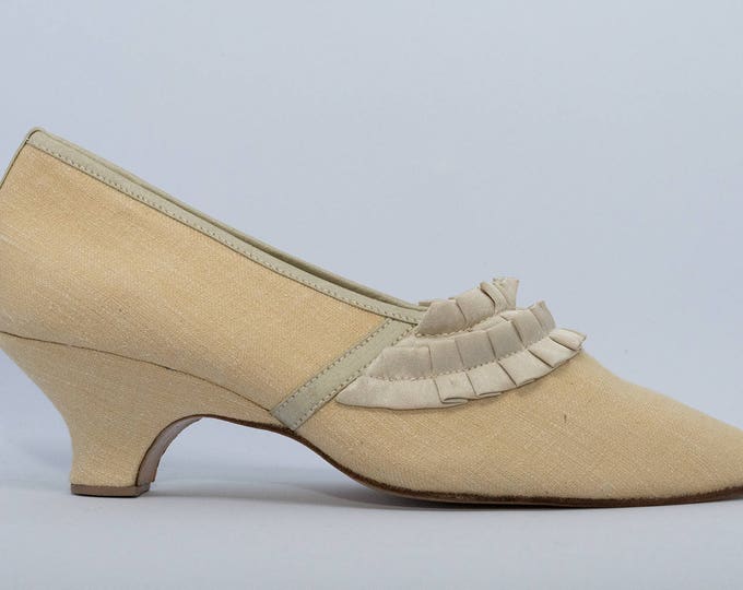 18th Century Shoe,  Reenactment, Georgian, historical footwear, silk pumps
