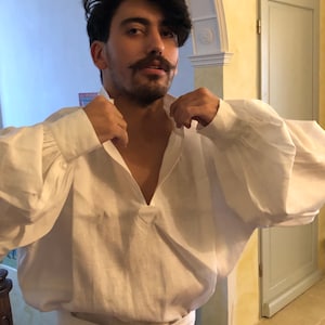 17th/18th century men&#39;s linen shirt