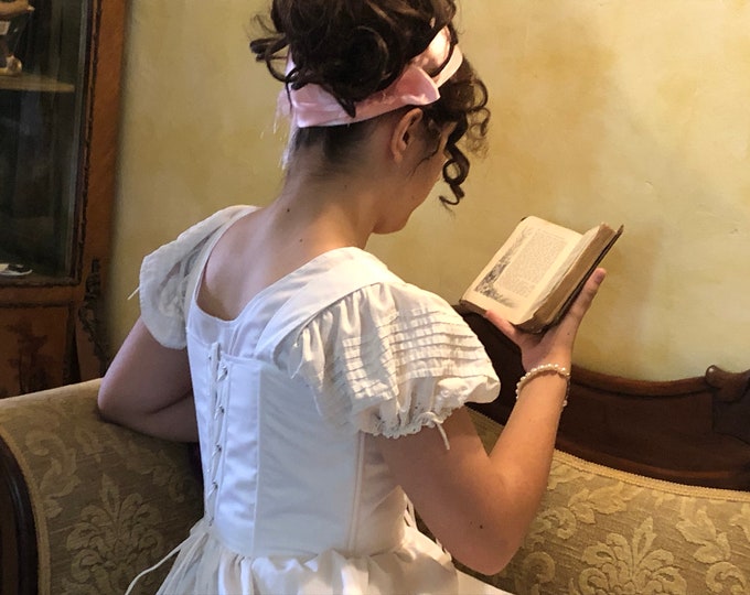 Short corset 1st Empire, Regency, in white cotton.