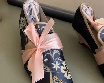 Handgemalt ,Schuh des 18. Jahrhunderts Marie Antoinette Festzug, Georgisch, XVIII, barock, Herzogin
