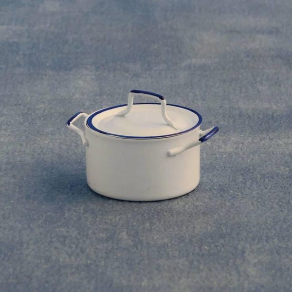 White Enamel Pot for 12th Scale Dolls House