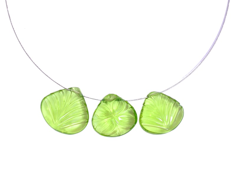 Peridot Quartz Carving Beads Set 3 Beads Lot Peridot Carving Beads AA Gemstone Hydro Quartz Carved Pendant 13mm-14mm Heart Briolette