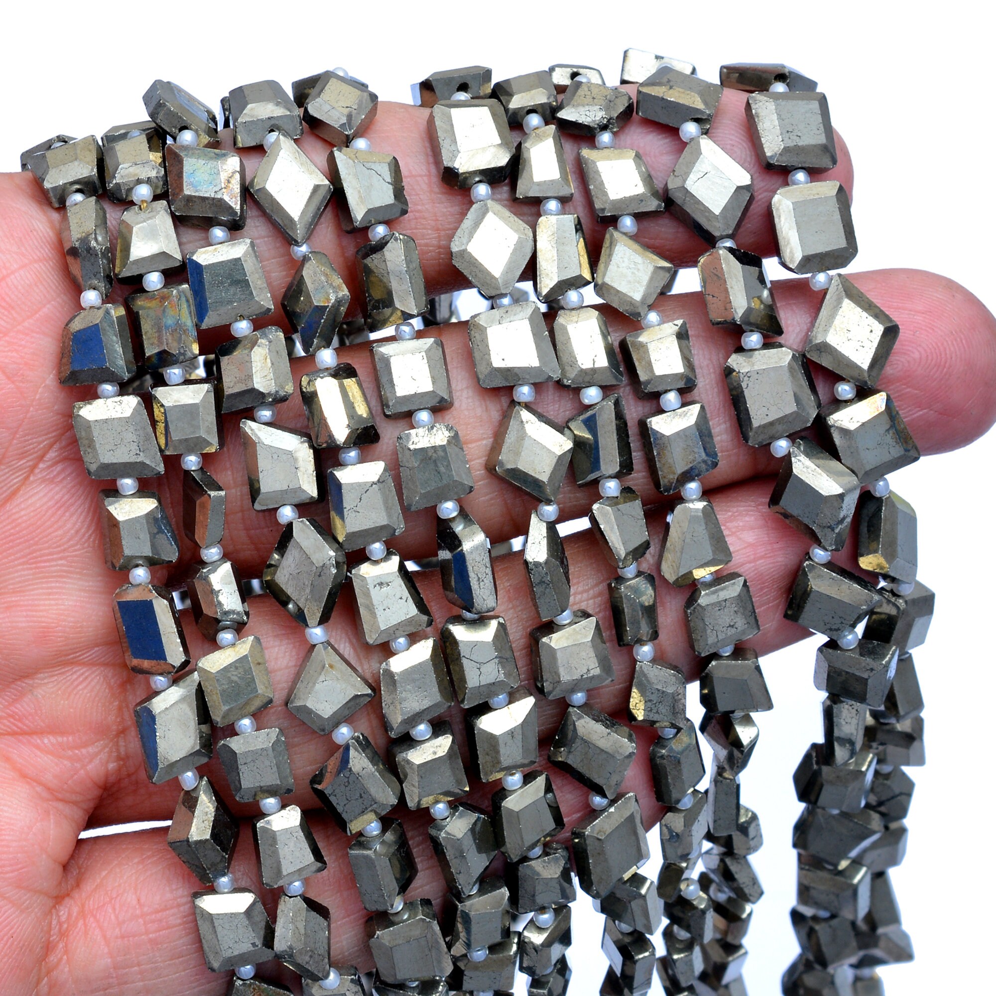 Perline Di Pirite Sfaccettate: Filo Naturale A Forma