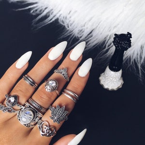 20 Pieces White Stiletto Glue On Nails