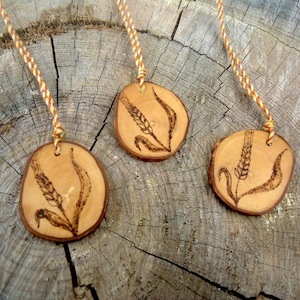 Wheat necklace, Genuinely handmade, Olive wood jewelry, Pendentif tranche en bois d olivier