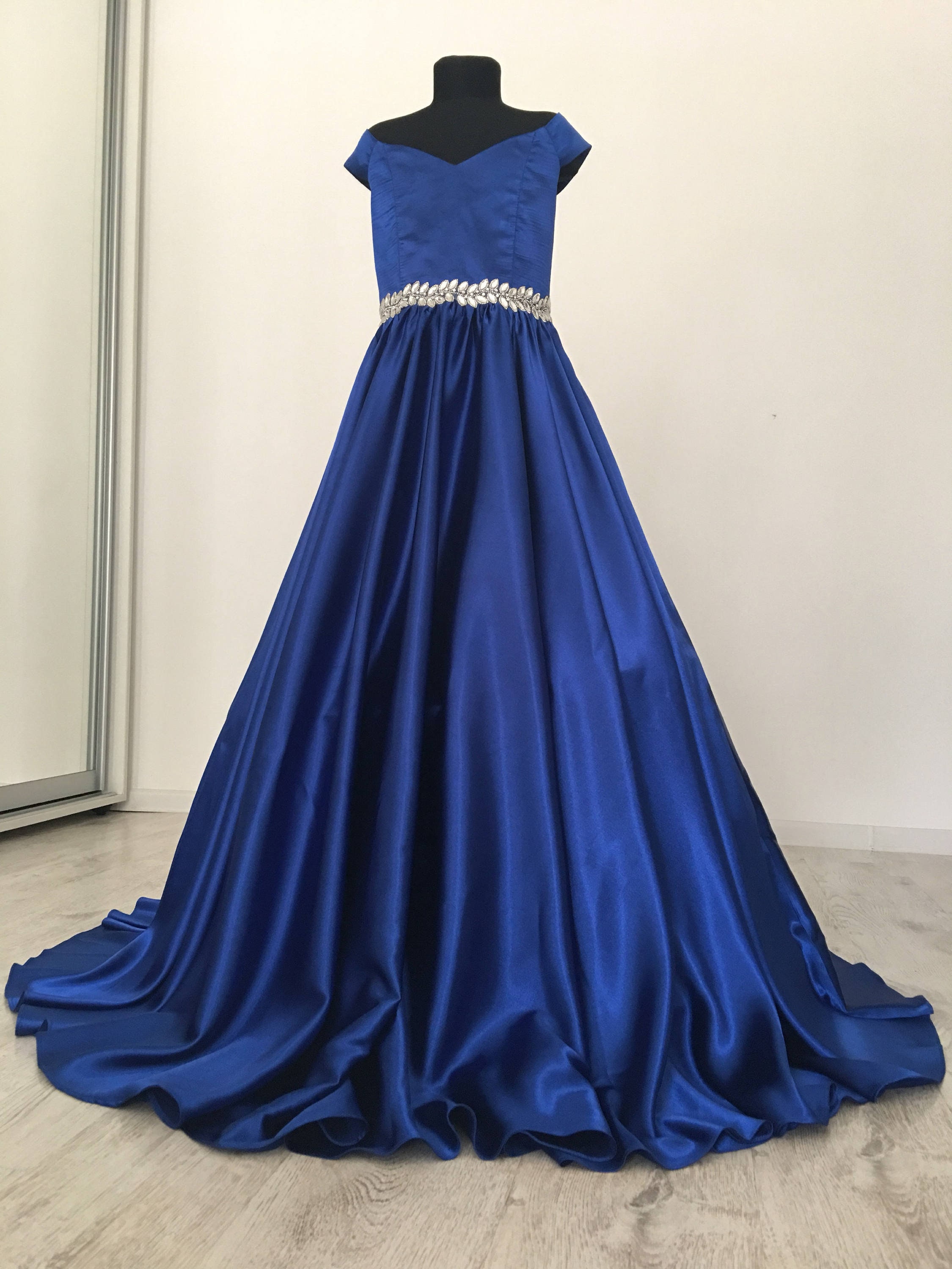 blue royal dress