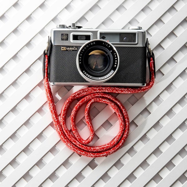 Custom camera strap - Stroppa Flat  Duo Red