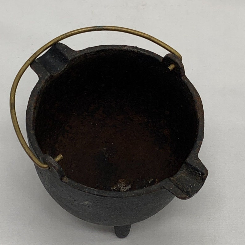 Vintage Cast Iron Bean Pot Mini Cauldron Planter 3 Legged Etsy