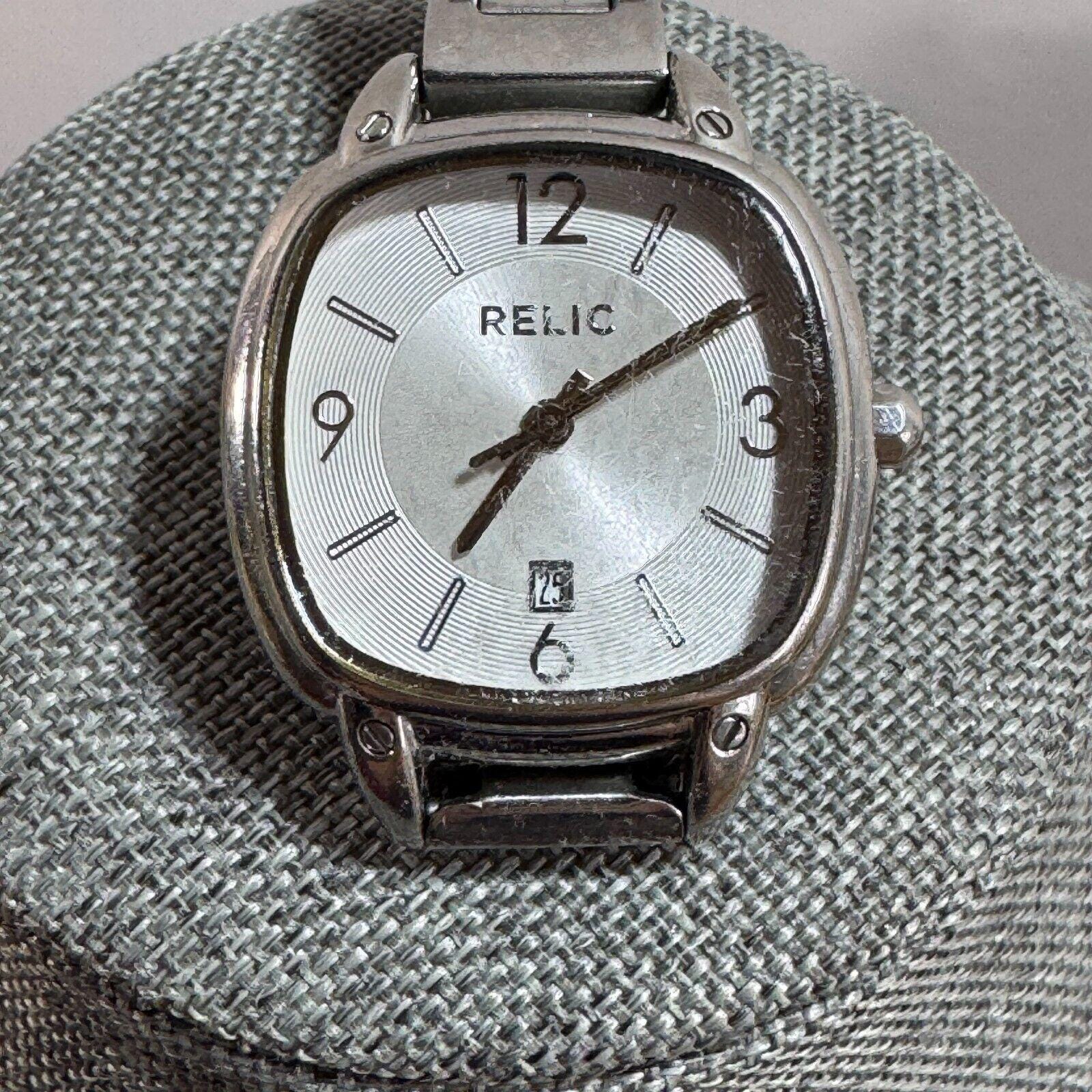 Relic Watch Silver Tone Quartz Analog Women 30M Water  display picture 2