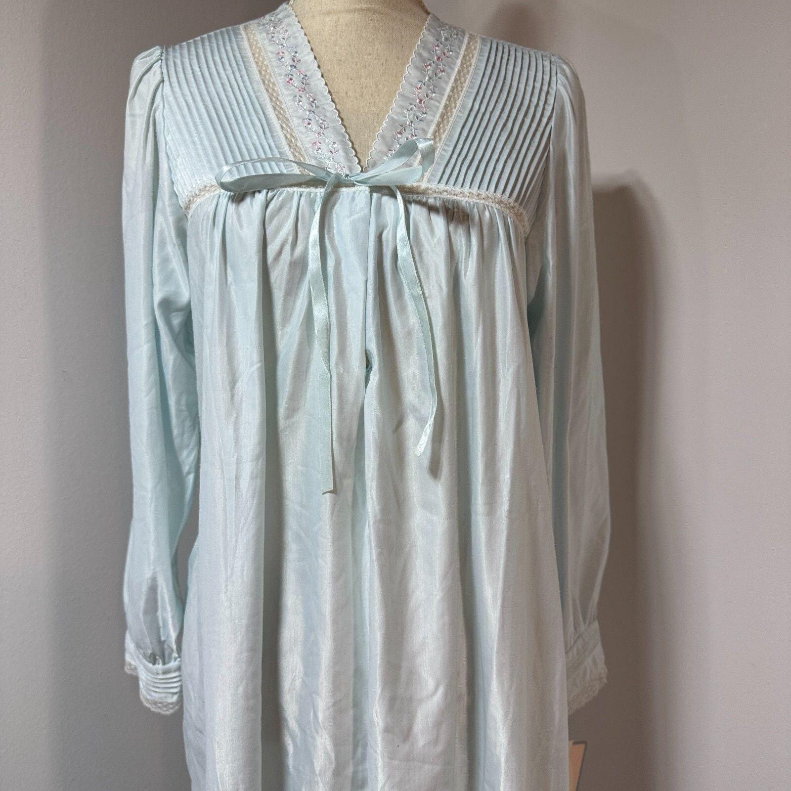 Barbizon nightgown - Etsy 日本
