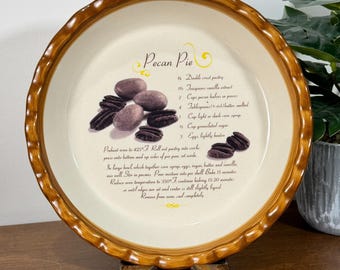 Vintage bord met pecannotentaart met diepe schotel 9" bakvorm