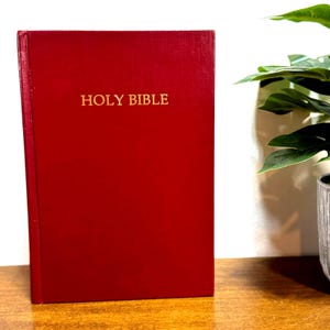 The Holy Bible New International Version Old and New Testament Hardcover 1981