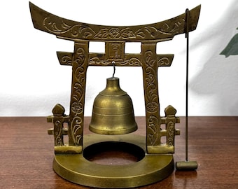 Vintage Messing, japanischer Stil, Torii-Tempelglockenständer und Klöppel, asiatisch