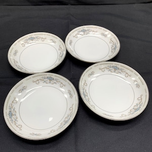 Wade Diane Bowl Fine Porcelain China 5.5 inches Set of 4 Dessert Bowl Dip Bowl