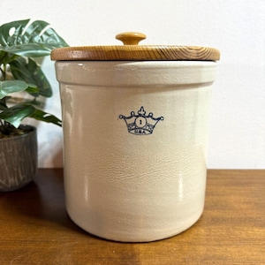 Vintage Robinson Ransbottom One Gallon 1 Stoneware Crock & Lid Blue Crown USA