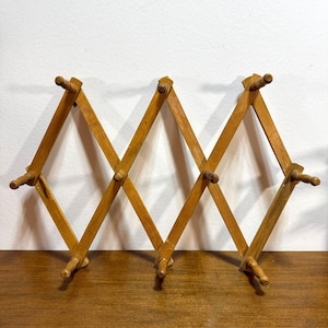 Vintage Expandable Wooden Accordion 10 Peg Wall Hanger Cottage Mug Coat Hat Rack