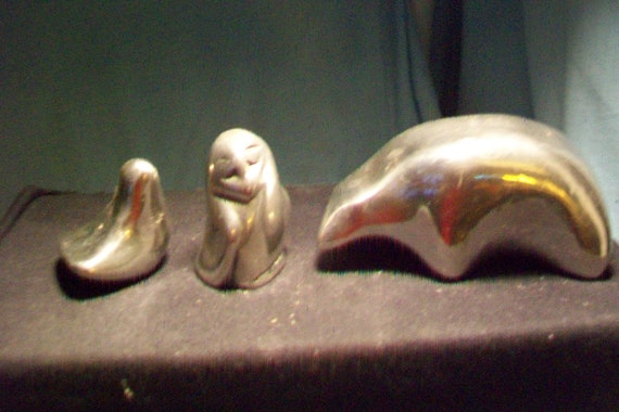 animal figurines canada