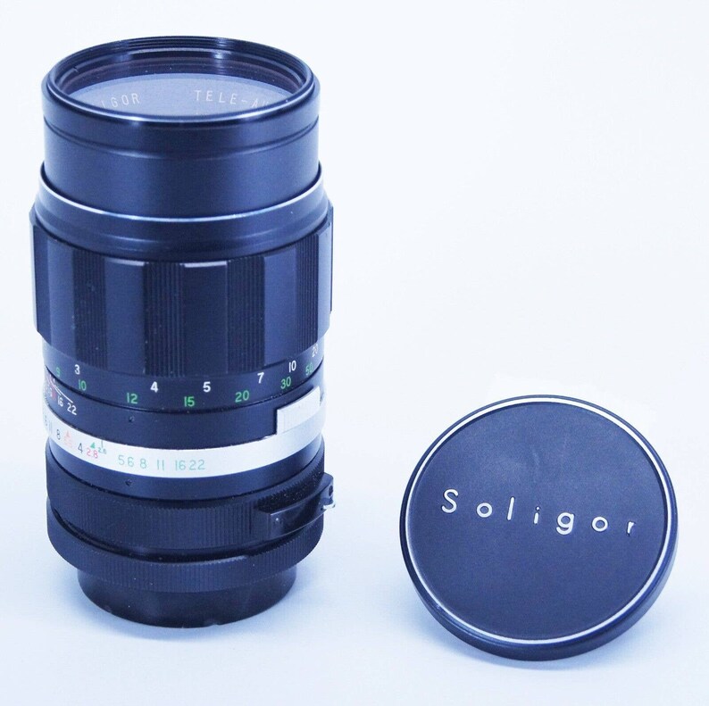 Vintage Soligor 135mm F / 2.8 TeleAuto Camera Lens Made in Japan With Caps afbeelding 2