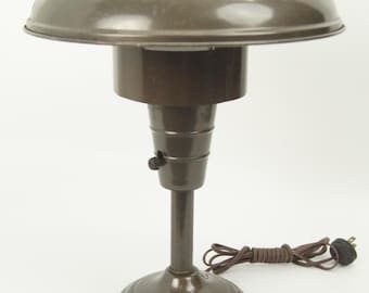 Vintage bruine moderne MCM-tafeltafel uit het midden van de eeuw, bureaulamp Atomic Era