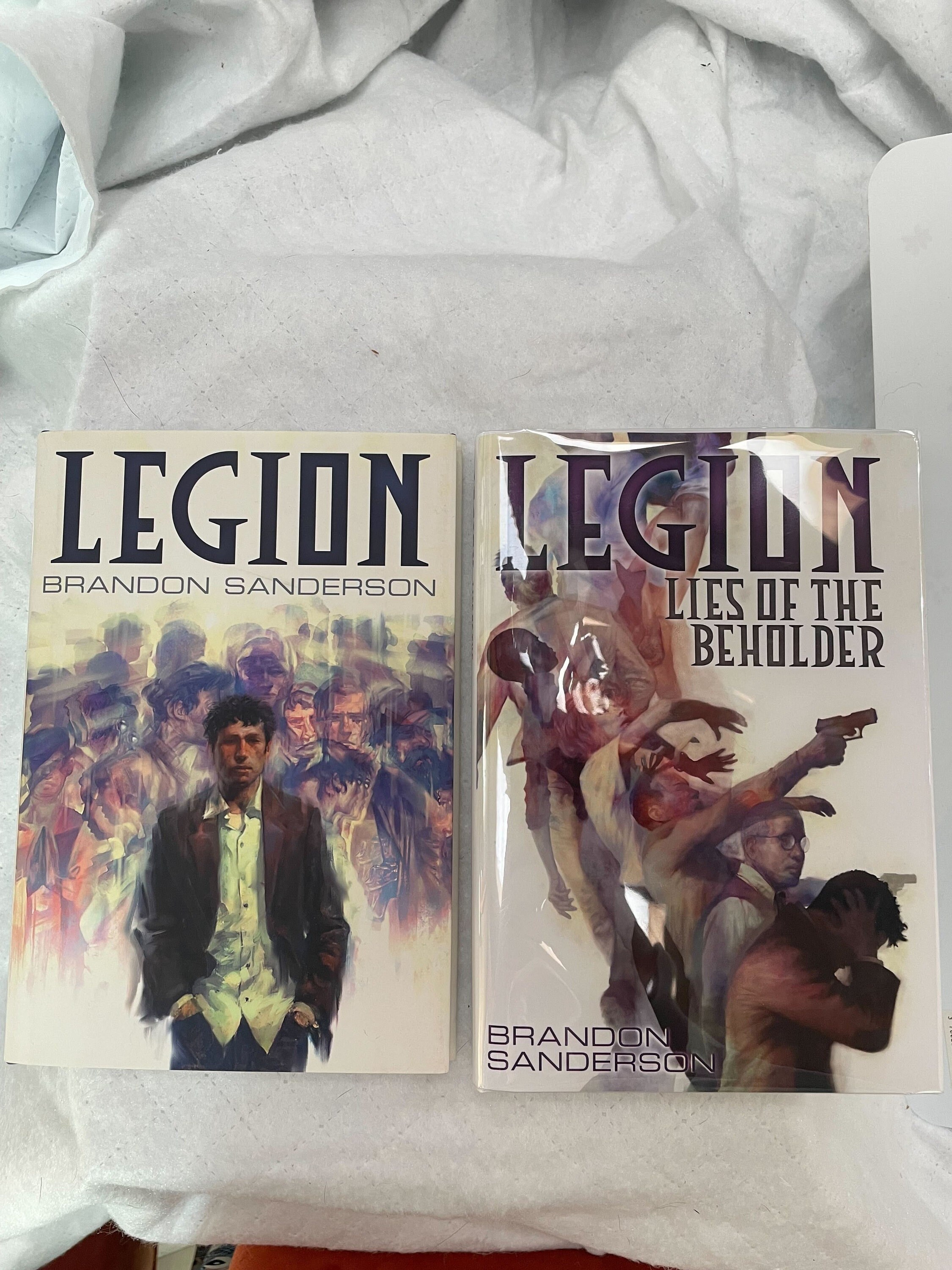 Legion (Legion, #1) by Brandon Sanderson