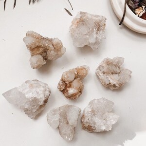 Spirit Quartz Natural White & Golden Hematoid / Heilkristalle / 1 Stück • 30-50g