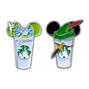 Copo de café do castelo de Peter Pan e de Tinkerbell de <br> Entrega Rápida? sininho | peterpan | Peter Pan de <br> Entrega Rápida? alfinetes de tink | broche de meninos perdidos