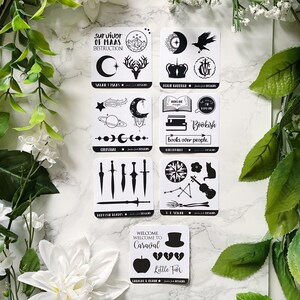 17. Ministickervellen | Sarah J Maas, Leigh Bardugo | Hemels | Schwab-mix van leergierige fandoms | Leesachtige stickers | Mat stickervel