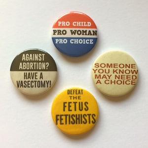 4 odznaki z napisem „Pro Choice” Pinback Opór Styl vintage Feminizm Wyzwolenie Prawa kobiet Zakaz aborcji