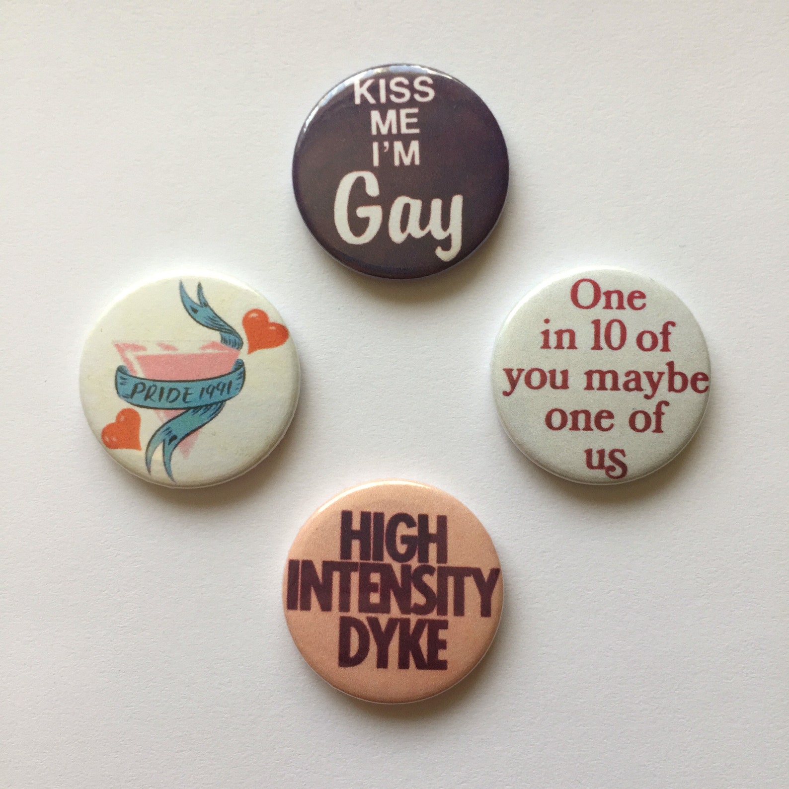 Липстик лесбиян. Красивые девушки целуются. Lesbian button. Лорена гарсия поцелуй. Хайден хавкинс малена морган.