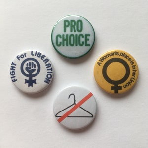 4 Feminist Vintage Remake Pinback Button Badges Pro-Choice Women&#39;s Liberation Venus Symbol Resistance Pins Retro